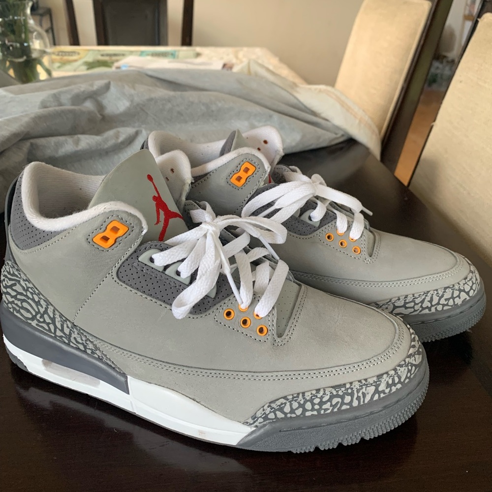 Air Jordan 3 Retro Light Graphite